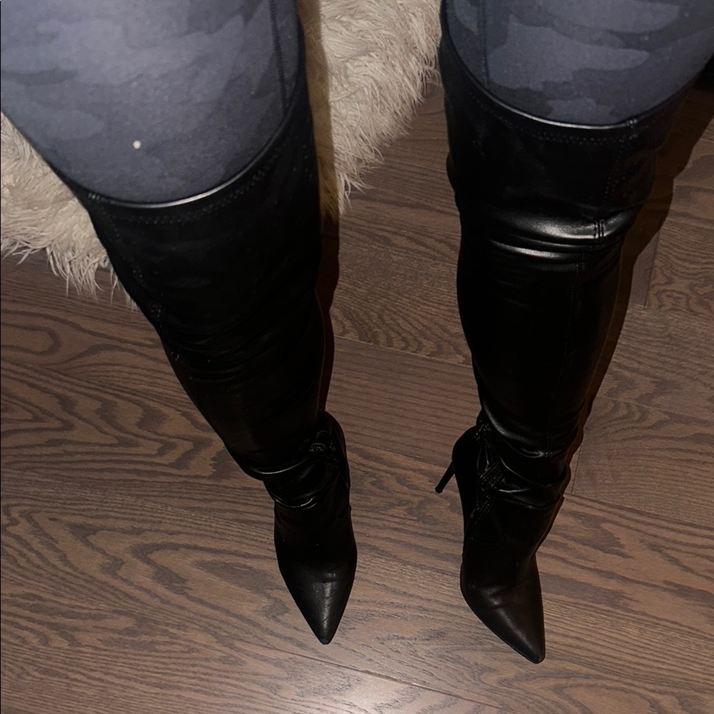 Steve Madden Black Over the Knee Boots Sleek Design